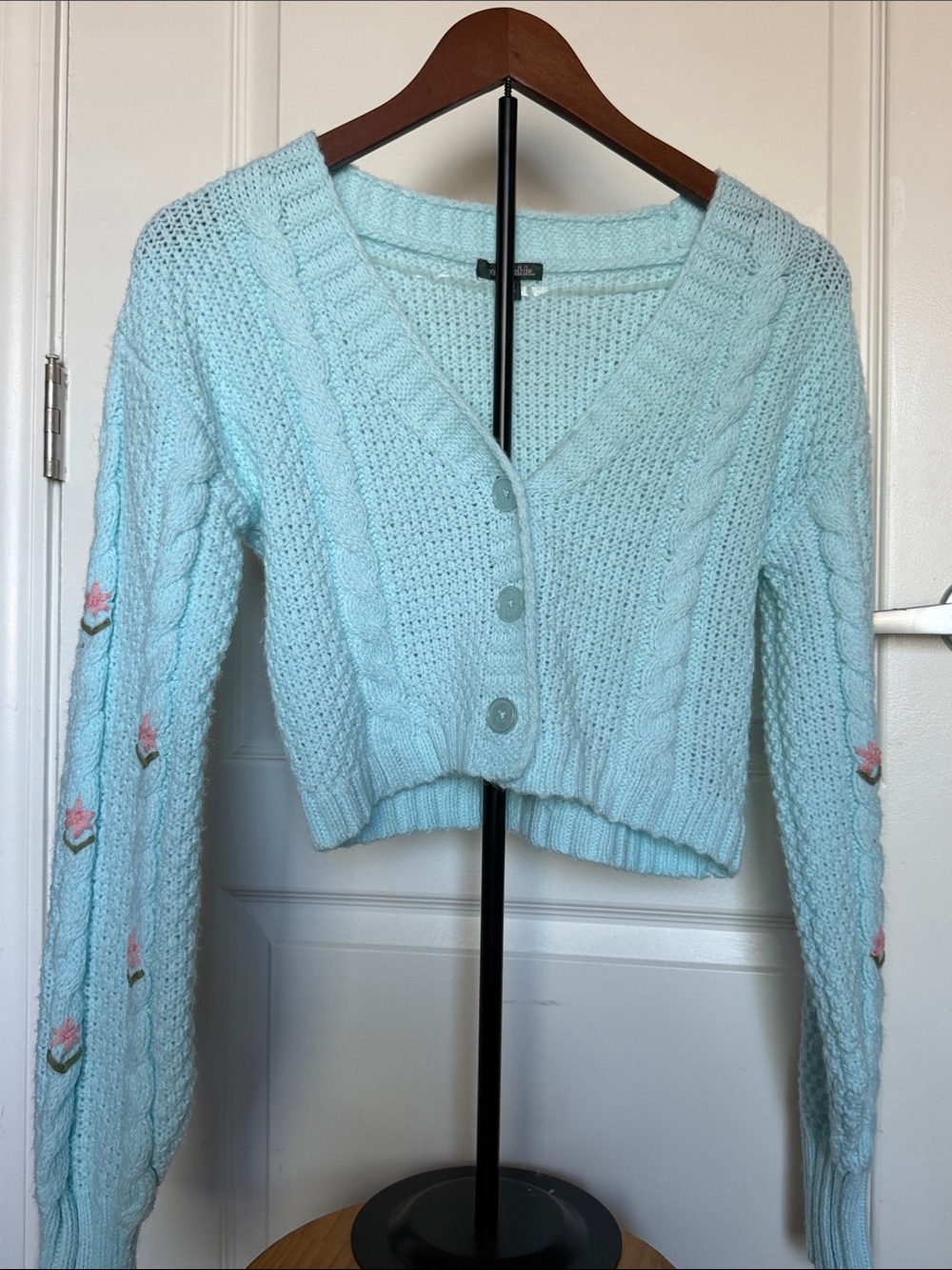 Wild Fable Blue Floral Embroidered Cable Knit Cardigan size S
